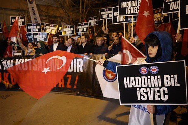 Thổ Nhĩ Kỳ triệu đại sứ 9 nước phản đối về việc đóng cửa lãnh sự quán