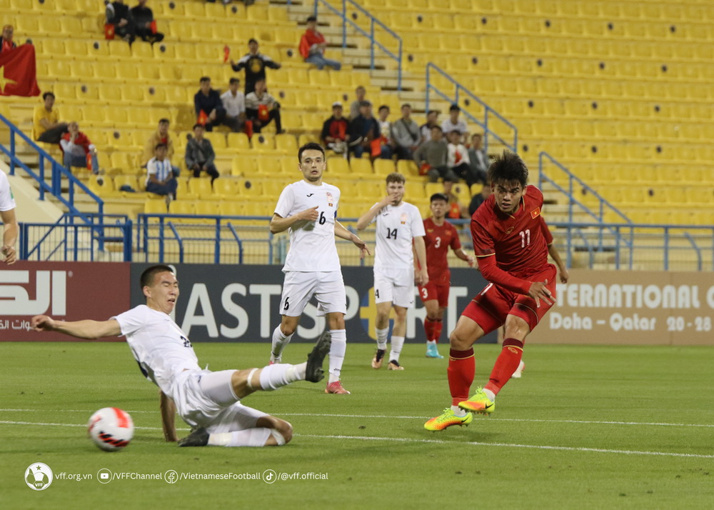 U23 Việt Nam thua U23 Kyrgyzstan sau loạt sút luân lưu