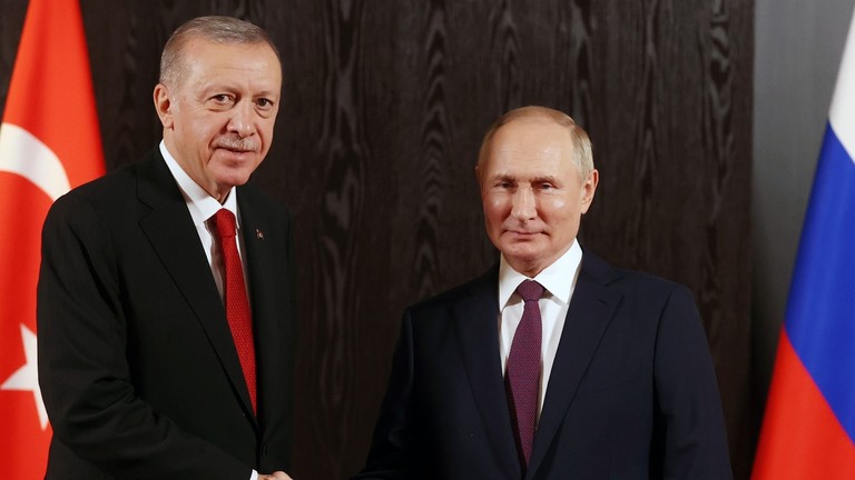 Tổng thống Putin chúc mừng 'người bạn tốt' Erdogan tái đắc cử nhiệm kỳ 3