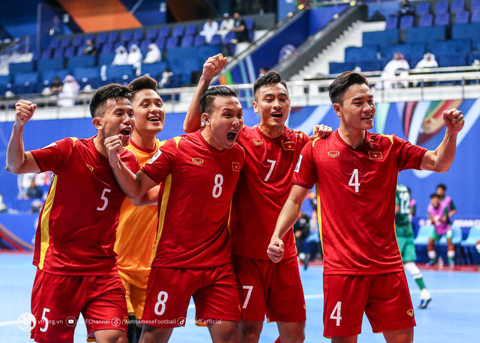 Tuyển Futsal Việt Nam chốt danh sách 16 cầu thủ đấu Argentina, Paraguay!