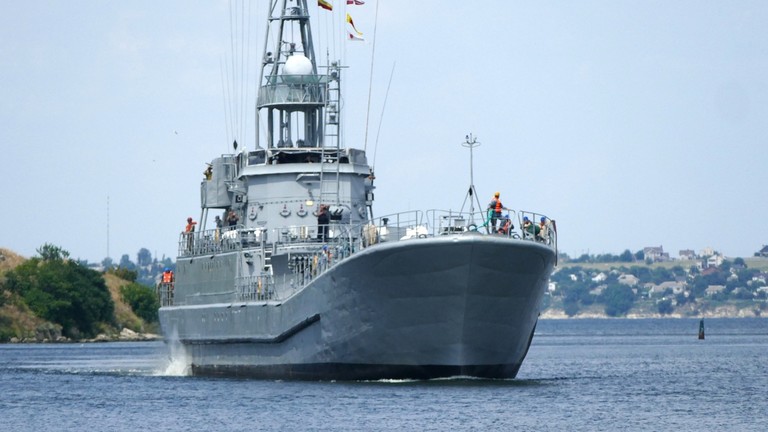 Nga đánh chìm 'tàu chiến cuối cùng' của Ukraine