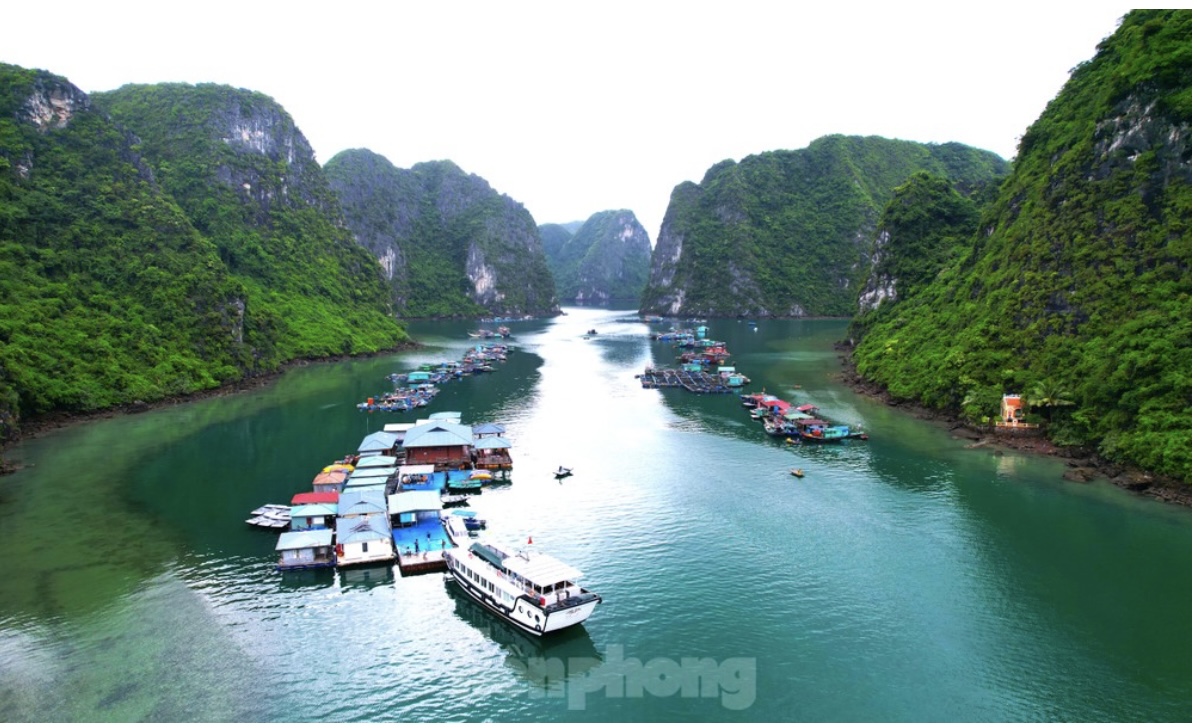 Vịnh Hạ Long thu gần 200 tỷ tiền vé trong 3 tháng