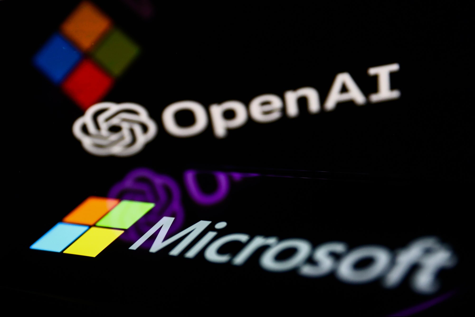 EU có thể điều tra quan hệ hợp tác giữa OpenAI với Microsoft