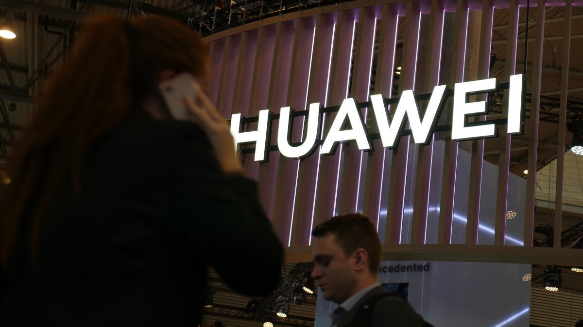 Công nghệ bán dẫn của Huawei đi sau nhiều năm so với công nghệ của doanh nghiệp Mỹ?