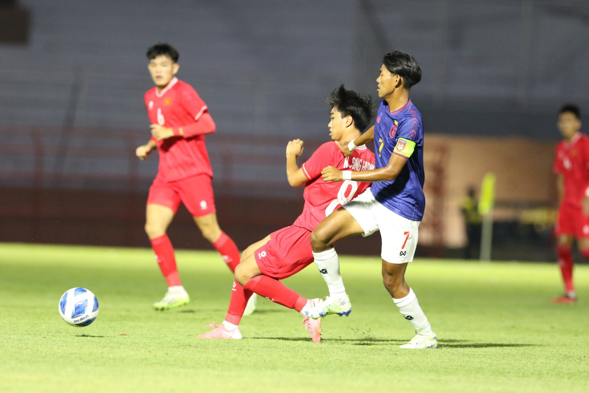 U19 Việt Nam để tuột chiến thắng ở phút bù giờ!